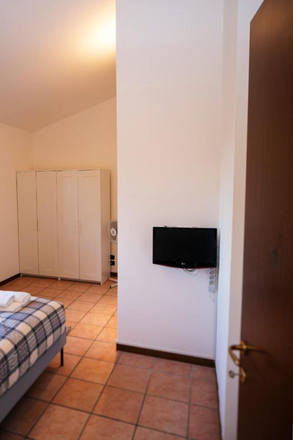 Residence San Raffaele 1 Mailand Exterior foto